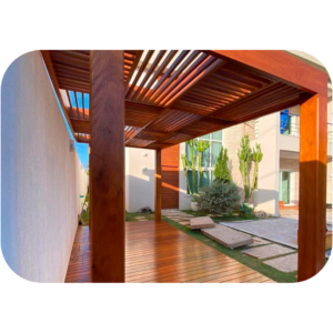 Pergolado + Deck com Maçaranduba